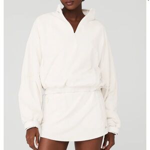 Alo Elevate pullover coverup top size medium